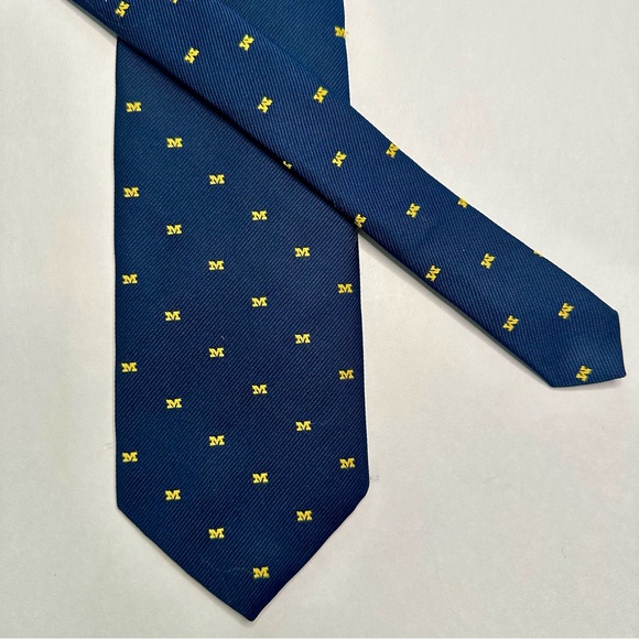 🎉HP🎉Go BLUE—Vtg UNIVERSITY of MICHIGAN Block M Embroidered Classic Tie - Picture 6 of 6